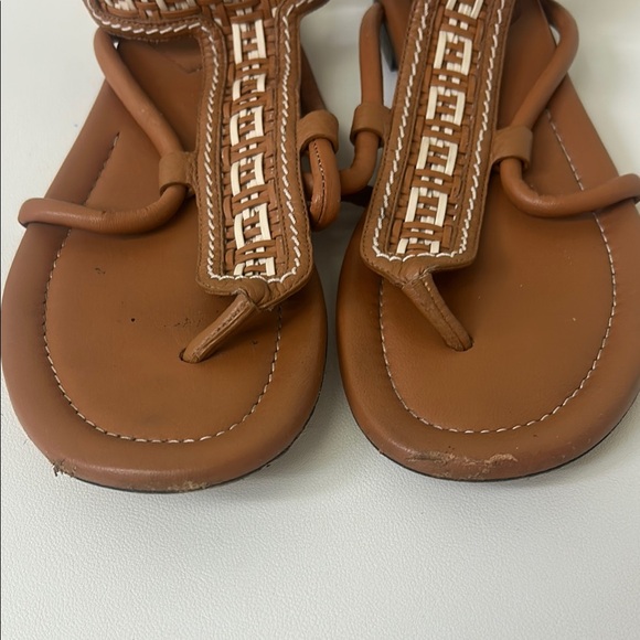 Fendi Brown Sandals with Ankle Strap and Geometric Design - Picture 3 of 6